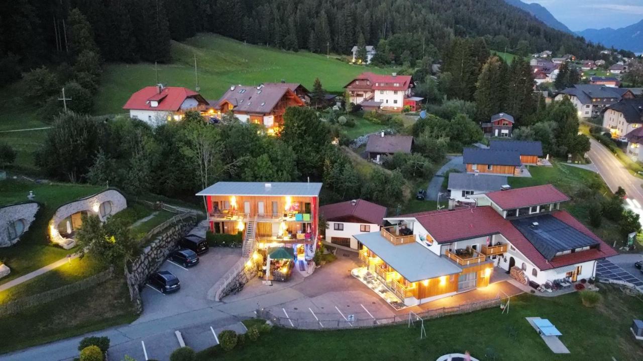 Erdhaeuser Und Apartments Mit Seeblick Und Alleinlage Weissensee Luaran gambar