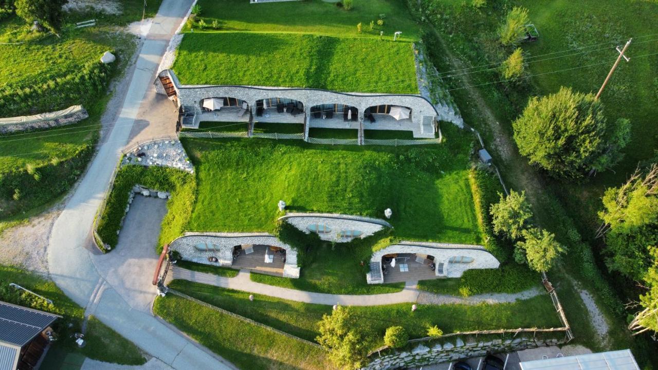 Erdhaeuser Und Apartments Mit Seeblick Und Alleinlage Weissensee Luaran gambar